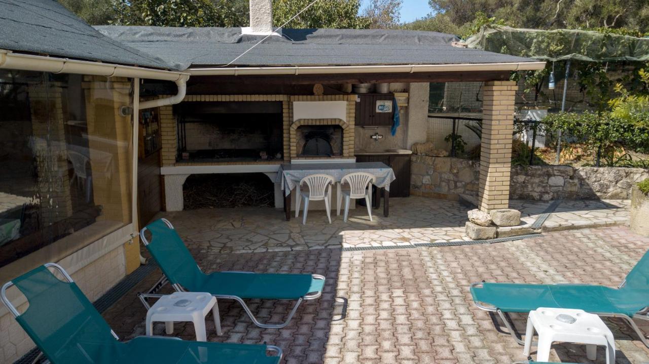 Villa Mike 105 Liapades Exterior photo